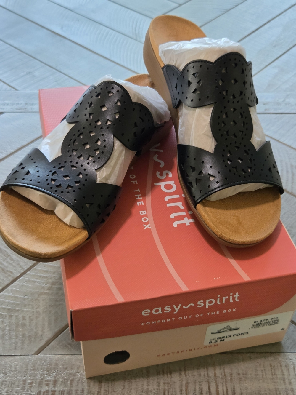 Easy Spirit Black Cutout Slide Sandals